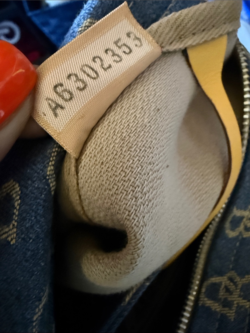 Dooney & Bourke Denim Mini Sac Logo Hobo Bag -Blue/Denim - Picture 12 of 12